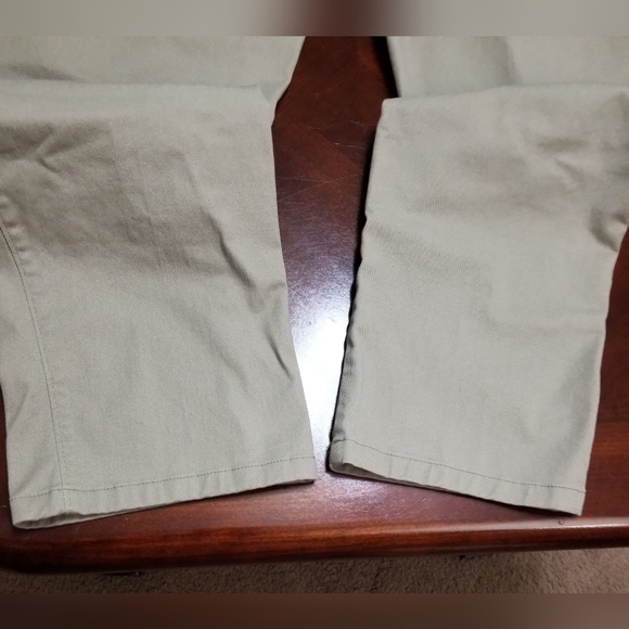 Haggar Men's Action Khaki Pants - Picture 9 of 11